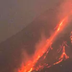 Indonesia's Mount Merapi Roars to Life Eruption Sends Lava Cascading Down