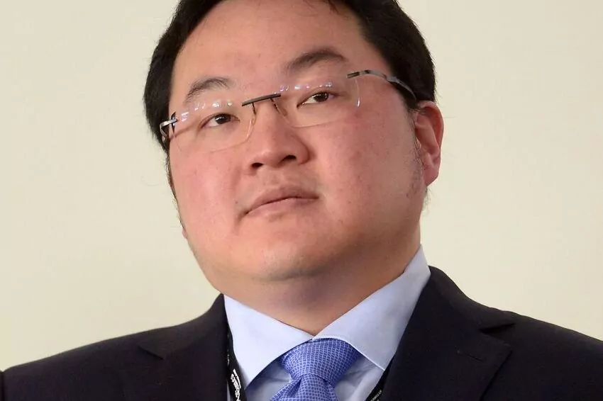 malaysia's anti graft agency pursues 1mdb fugitive jho low in macau
