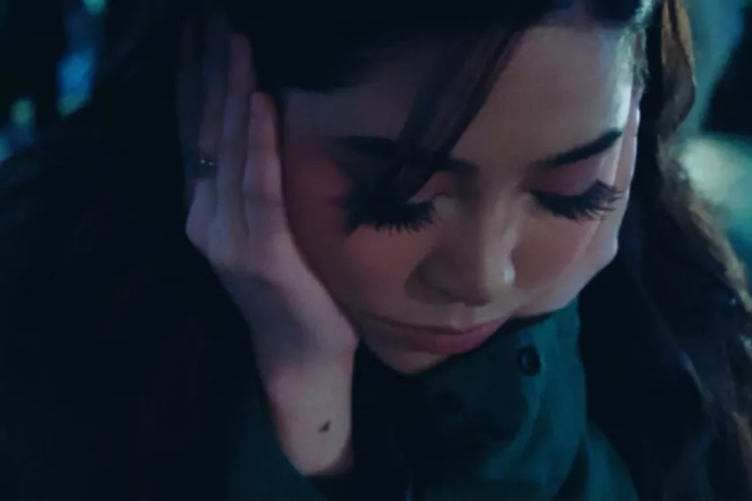 talent agency executive strongly defends moira dela torre against integrity allegations