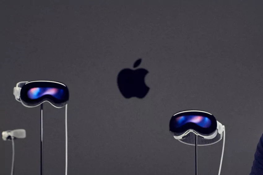 Apple Unveils Vision Pro: Cutting-Edge Specs, Pricing, and Release Date Revealed