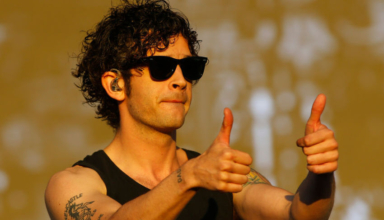 Matty Healy makes mistakes on stage, apologises to Taylor Swift