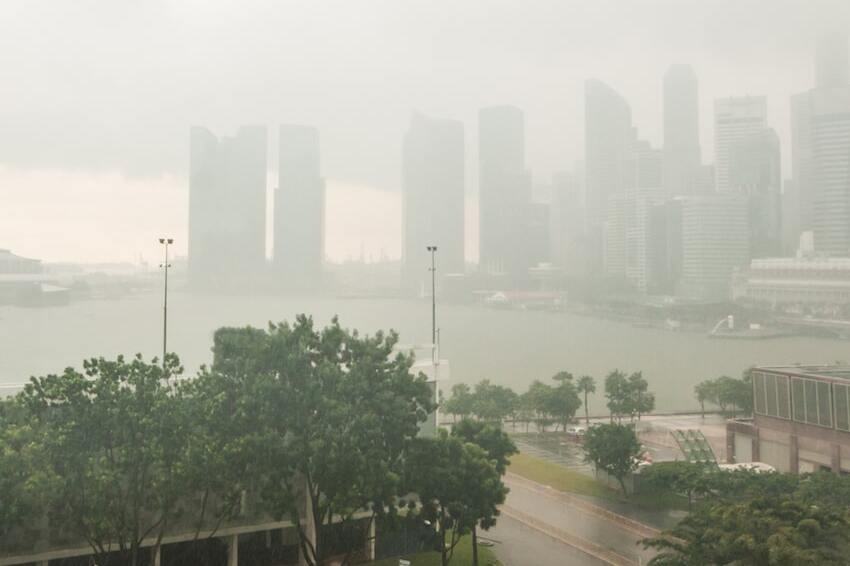 singapore responds to haze concerns, urges use of n95 masks and air purifiers