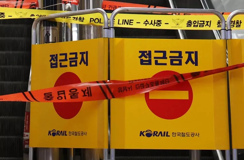 sunae station escalator suddenly reverses, raises safety alarms
