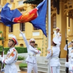 vietnam marks asean’s 56th anniversary with flag hoisting ceremony