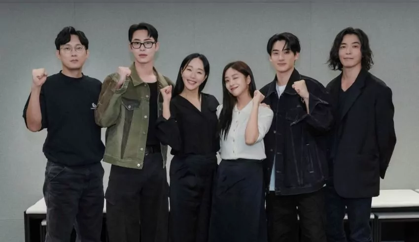 hong rang is the new netflix period k drama. what you should know about hong rang netflix period k drama. read this article to know everything.