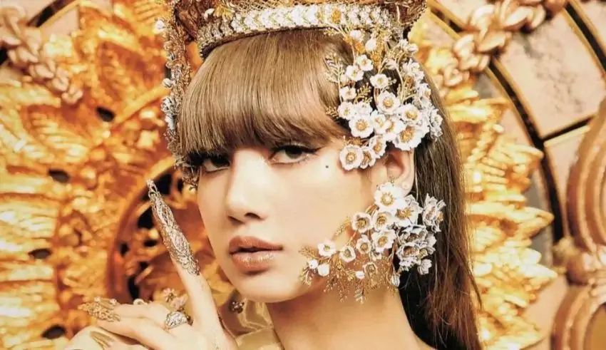 blackpink's lisa performs in thailand amid horse scandal