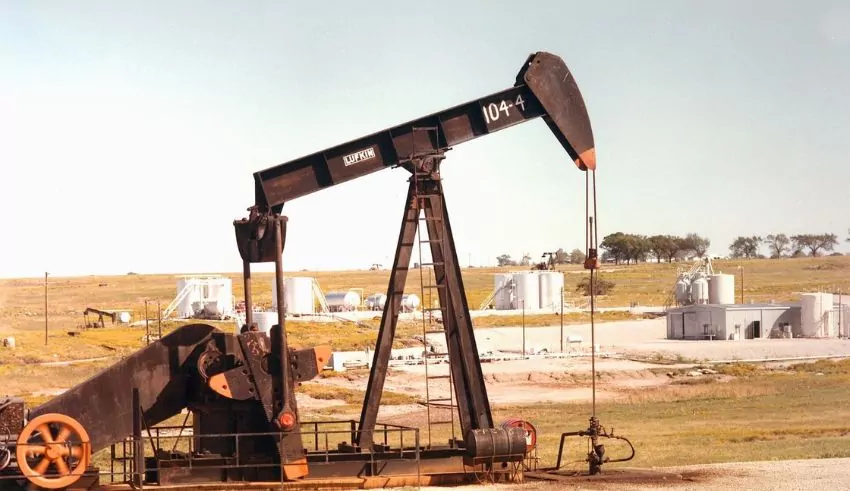 Which Side is Singapore On in Global Oil: China vs the US