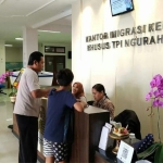 bali immigration scandal unveils tourist extortion by airport officers