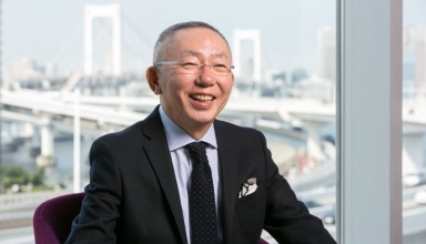 uniqlo's yanai sounds wake up call for japan's dormant economy