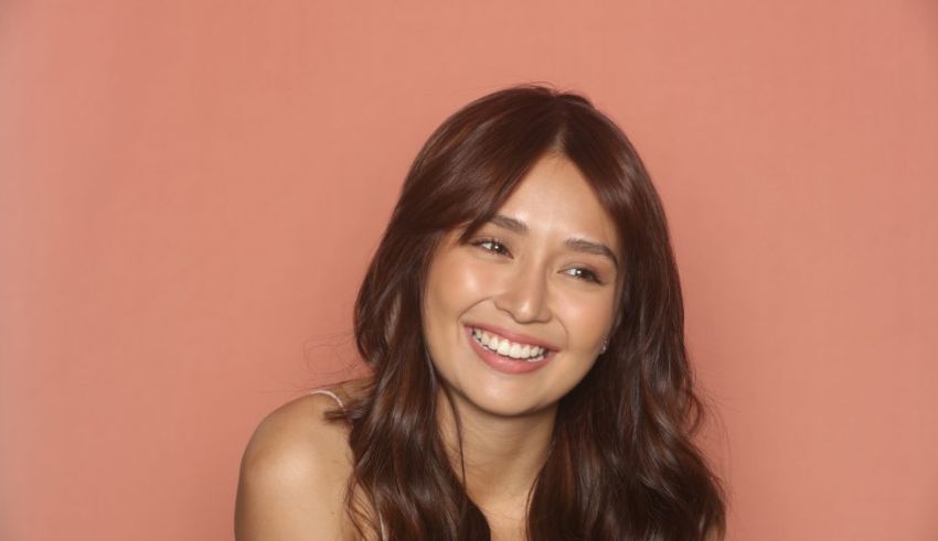 a guide to handling ex encounters in public like kathryn bernardo