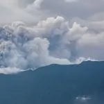 indonesia volcano eruption kills 11 hikers, 12 missing