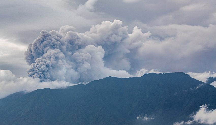 indonesia volcano eruption kills 11 hikers, 12 missing