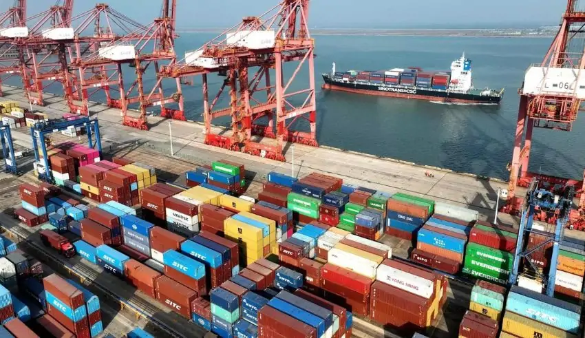 Malaysia Prohibits Israeli Ships from its Ports over Gaza War