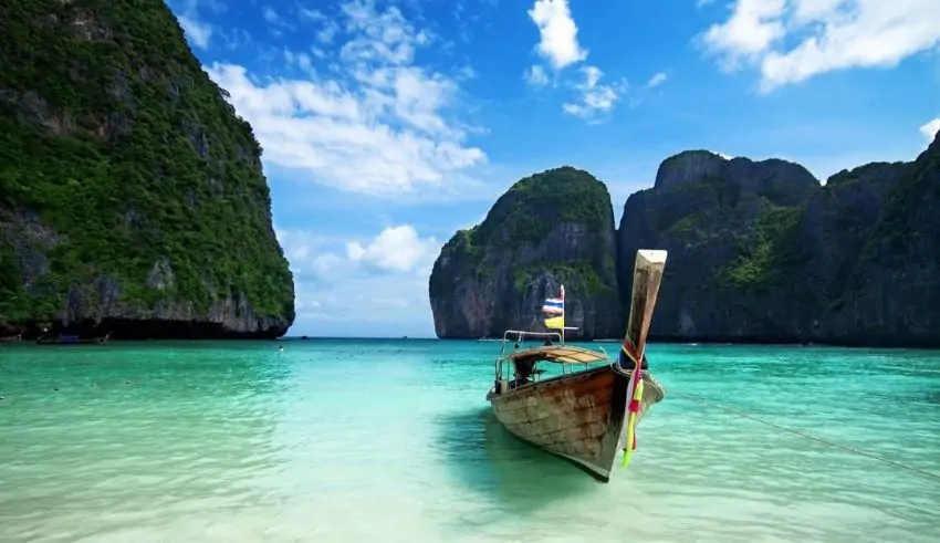 Phuket launches online visa extension system for tourists