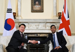 south korea uk sign new downing street accord to boost partnership