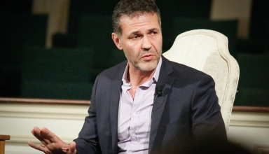 khaled hosseini speaks out against book bans in the us a betrayal of students and democracy