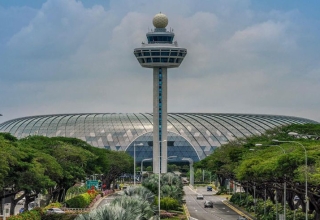 changi airport’s passenger traffic soars beyond pre pandemic levels in q1 2024