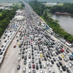 eid al fitr’s record breaking exodus indonesia’s homeward surge