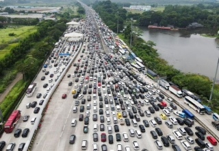 eid al fitr’s record breaking exodus indonesia’s homeward surge