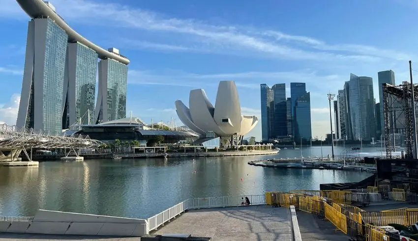 why are office rents surging in singapore in 2024