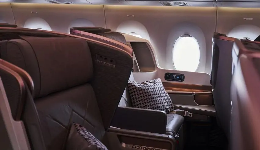 Broken Seats in Business Class? Singapore Airlines Pays for Couple’s “Mental Agony”