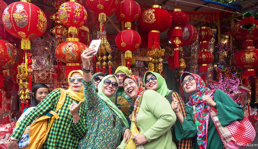 chinese indonesians are taking over indonesia's political arena