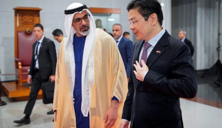 Crown Prince Sheikh Khaled Begins Official Visit to Singapore