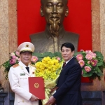 comrade le quoc hung has been promoted from lieutenant general to senior lieutenant general