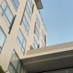 indonesian national police confiscated the aruss hotel in suspect of money laundering in semarang (2)