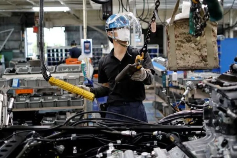 japanese firms boost wages as inflation pressures