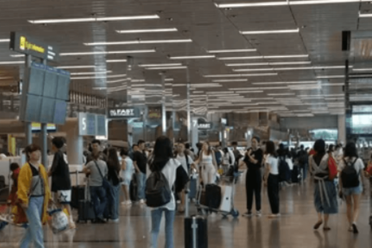 Heathrow Welcomes Back Singapore Airlines After Reopening