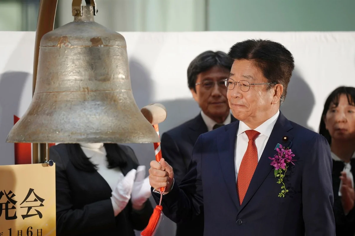 japan promises closer talks with us amid currency volatility concerns