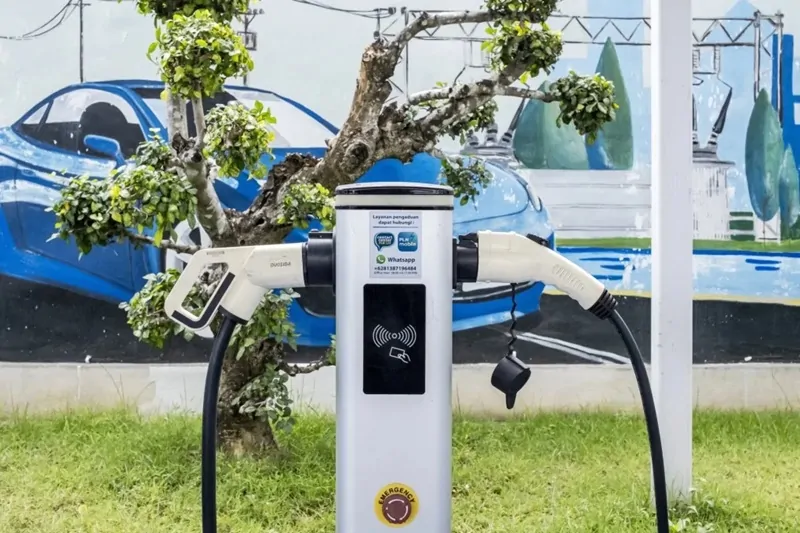 China Indonesia EV batteries