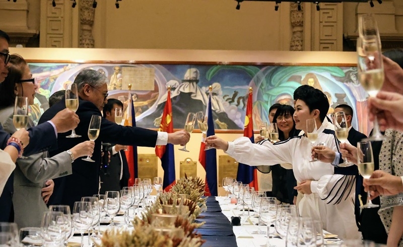 Enrique Manalo
