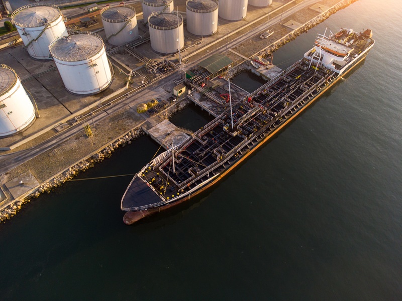 Indonesia Shifts Fuel Import Strategy: From Singapore to US and Middle East