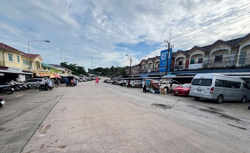 thailand cambodia border closure