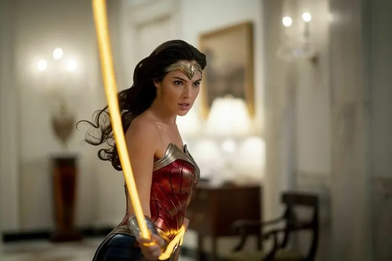 Wonder Woman is on without Gal! Who are the actresses who played as WW in a live-action movie?