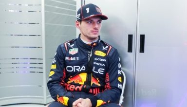 max verstappen battles rb21