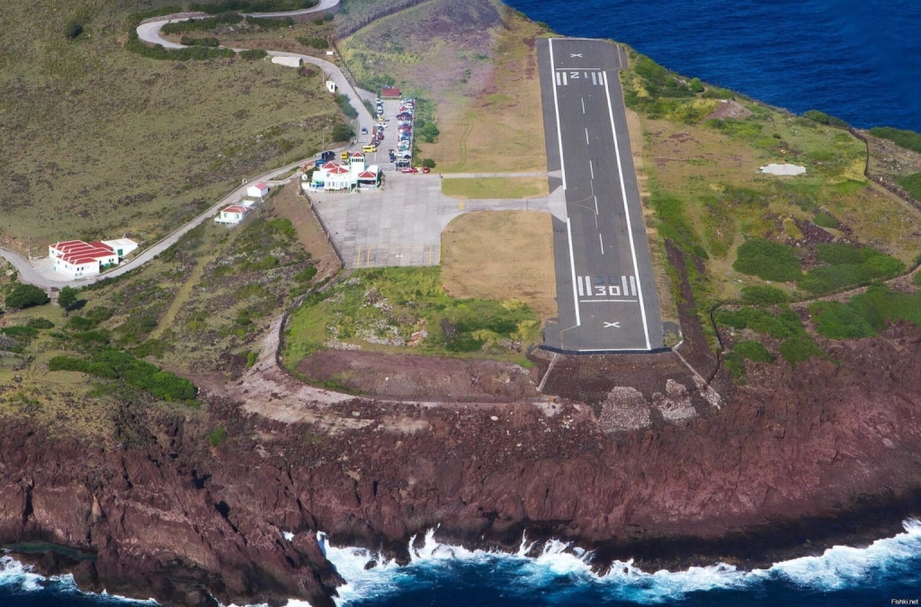juancho e. yrausquin airport, saba island (netherlands antilles)