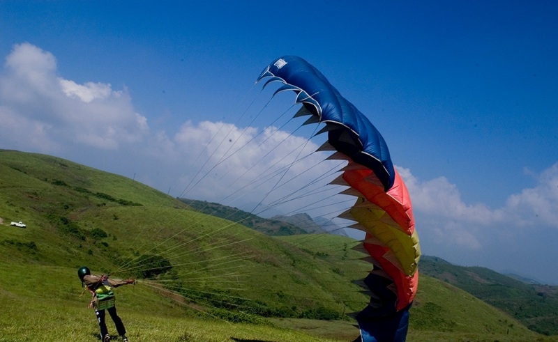 paragliding in clark